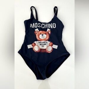 Fashion Logo Scoop Neck One Piece Swimsuit size S